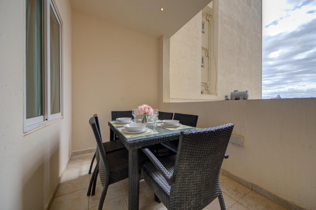 Sapphire Residences - Apartments & Penthouse In Central Sliema By Shortletsmalta Bagian luar foto