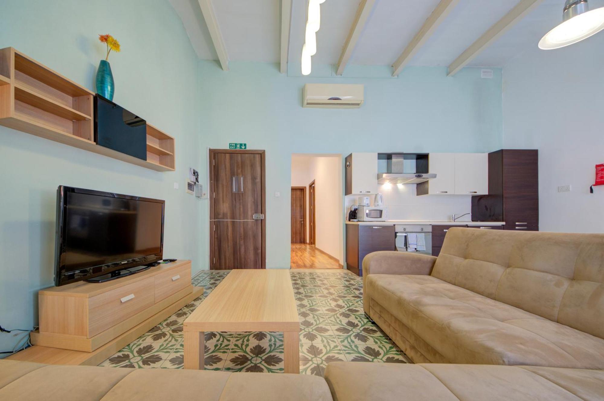 Sapphire Residences - Apartments & Penthouse In Central Sliema By Shortletsmalta Bagian luar foto