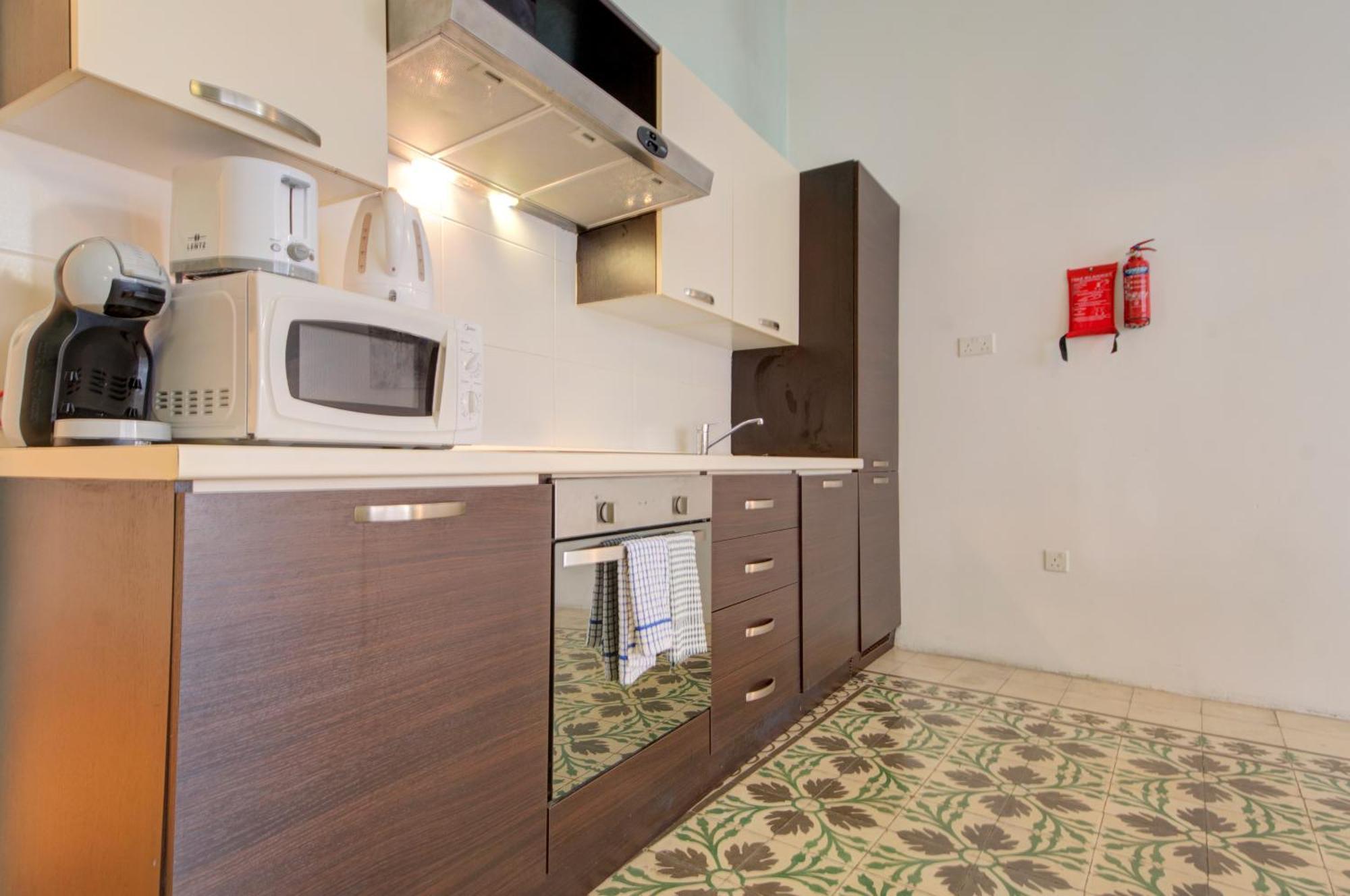 Sapphire Residences - Apartments & Penthouse In Central Sliema By Shortletsmalta Bagian luar foto