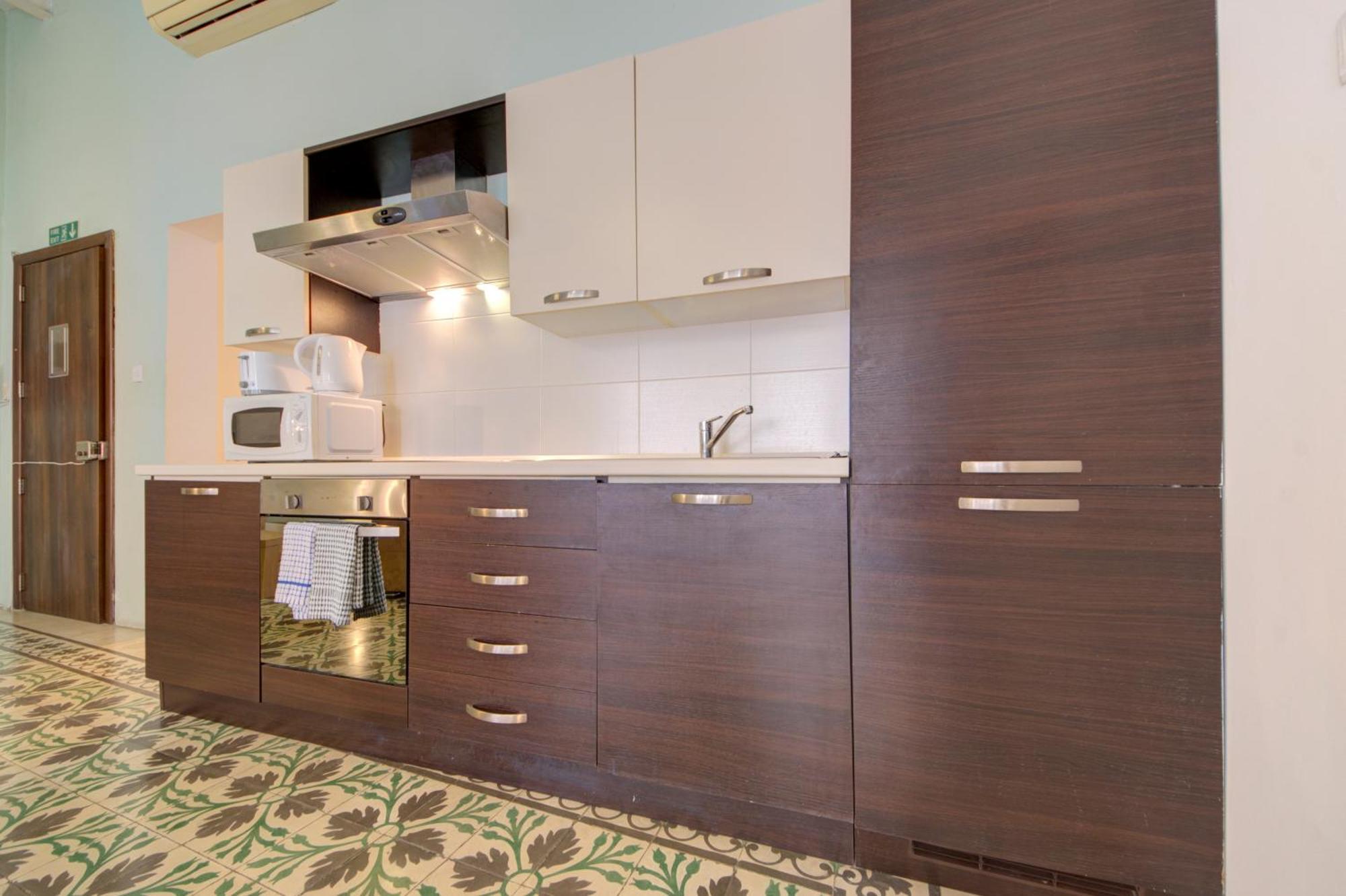 Sapphire Residences - Apartments & Penthouse In Central Sliema By Shortletsmalta Bagian luar foto