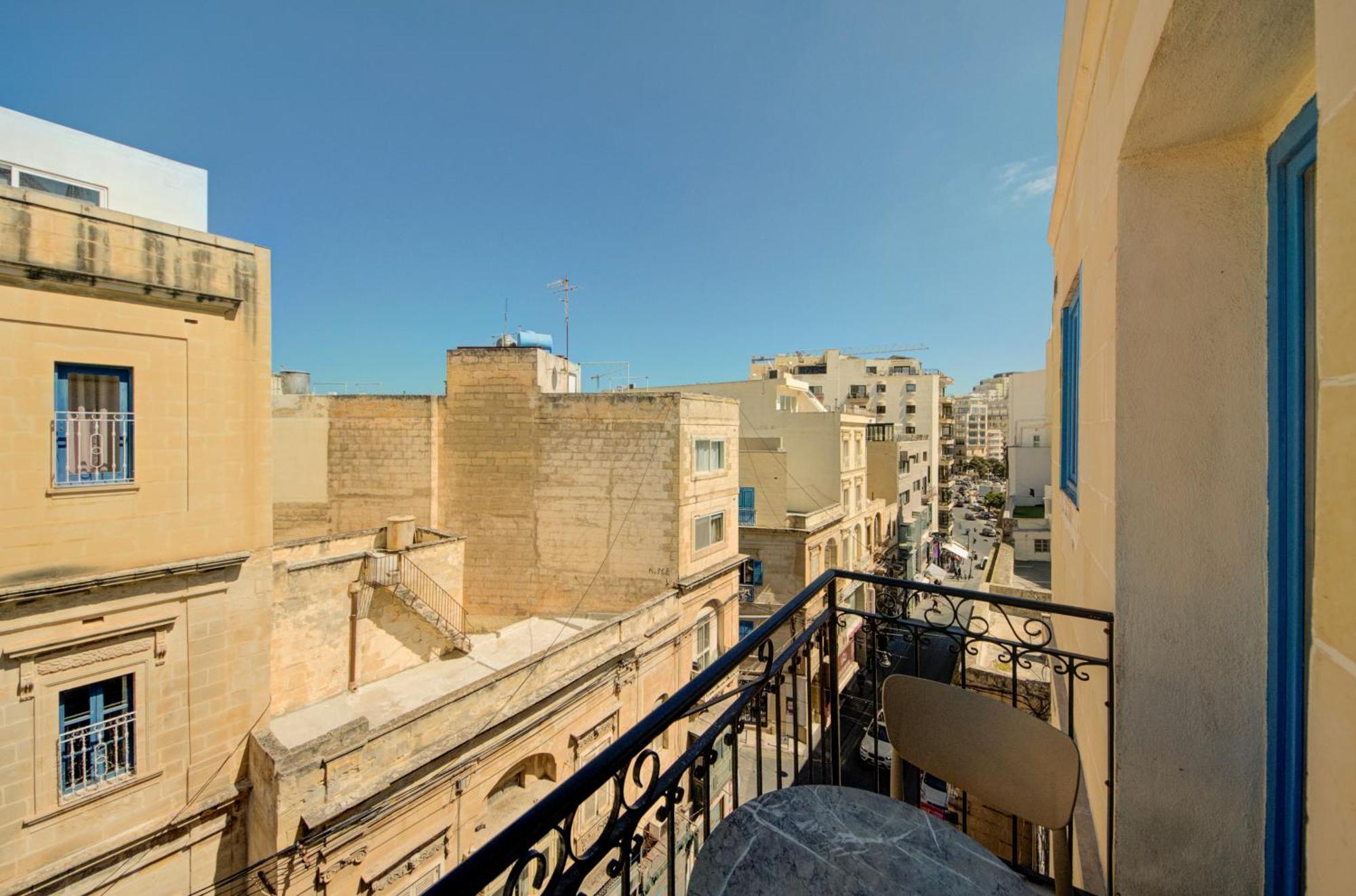 Sapphire Residences - Apartments & Penthouse In Central Sliema By Shortletsmalta Bagian luar foto