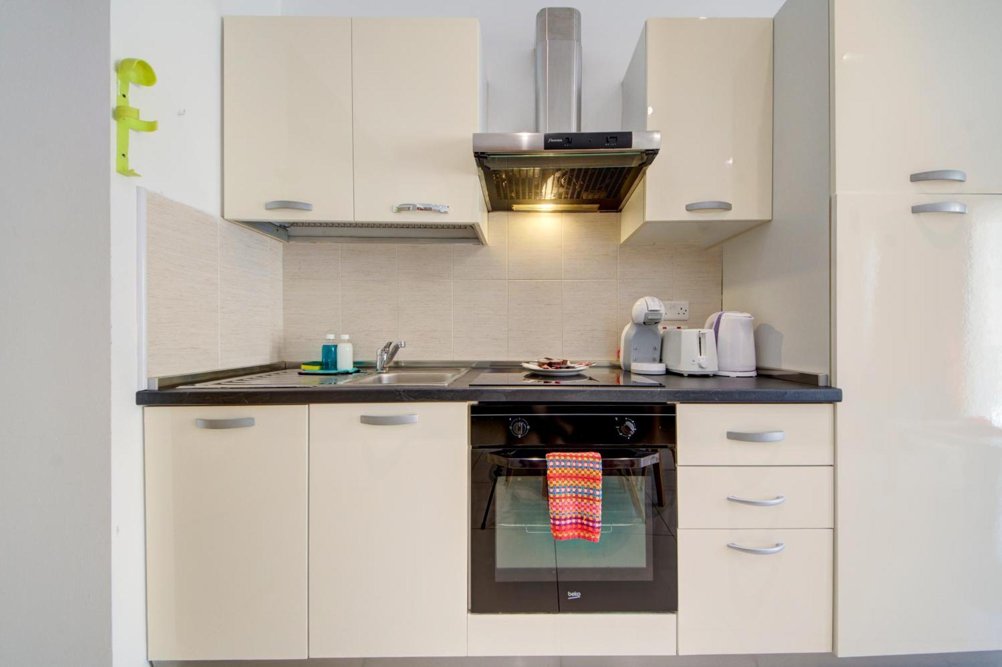 Sapphire Residences - Apartments & Penthouse In Central Sliema By Shortletsmalta Bagian luar foto